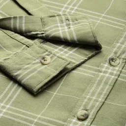 the indian garage co Men's Cotton Slim Fit Checkered Full Sleeves Spread Collar Casual Shirt image 2