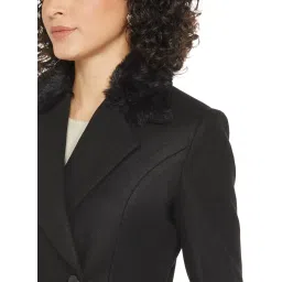 qube by fort collins Womens Coat image 2