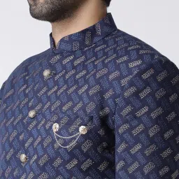 kisah Men Azure Handloom Woven Design Indo-Western Sherwani, Ethnic wear image 3
