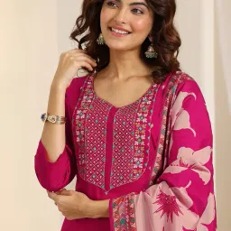 libas Women's Rayon Kurta Set image 3