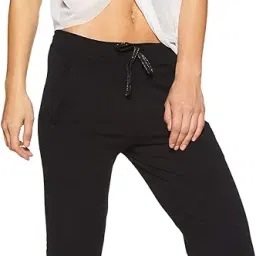 van heusen Women's Relaxed Fit High Rise Capri image 5