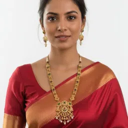 crusstique gold Traditional Jewellery Set for Women with Green and Red Stones, Pearl Drops, Long Necklace and Matching Earrings for Bridal and Festive Occasions image 4