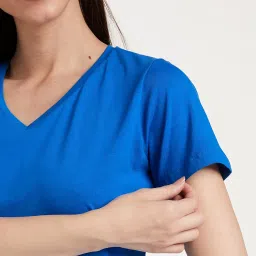 amazon brand - symbol Women's Solid Cotton Stretch Half Sleeve V-Neck Regular Fit T-Shirt (Pack of 2) image 5