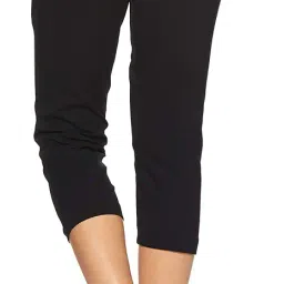 van heusen Women's Relaxed Fit High Rise Capri image 1