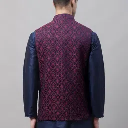 jompers Men's Woven Design Waistcoat image 1