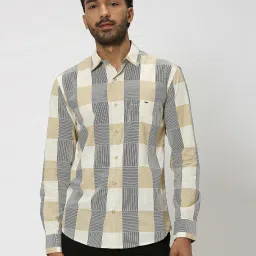 mufti Men Checked Slim Fit Shirt image 1