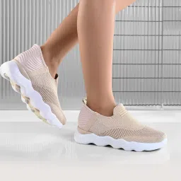 arbunore Women Low-Top Round-Toe Slip-On Shoes image 1