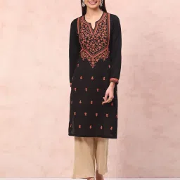 rangriti Women Floral Print Straight Kurta with Pants image 1