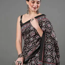 saree mall Printed Silk Saree with Contrast Border image 1