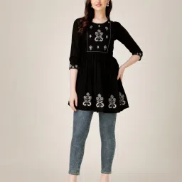 aradhna Embroidered Round-Neck Top image 1