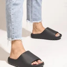 everqupid Women Waterproof Slides image 1