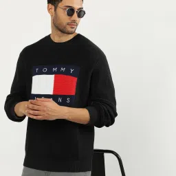 tommy hilfiger Men Brand Print Regular Fit Crew-Neck Sweatshirt image 1