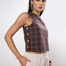 svrnaa by azorte Sleeveless Checked Crop Top image 1