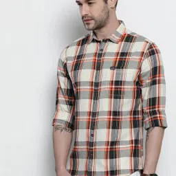 the indian garage co Men Checked Slim Fit Shirt with Patch Pocket image 1