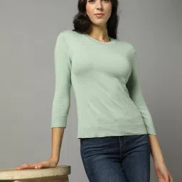 levi's Women Crew-Neck Pullover image 1