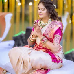 revangi Women Traditional Saree with Unstitched Blouse Piece           image 1