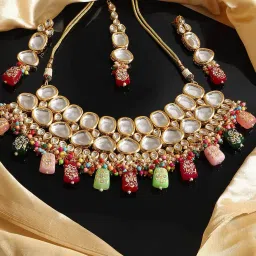 sohi Gold-Plated Kundan-Studded Multi-Piece Jewellery Set image 1