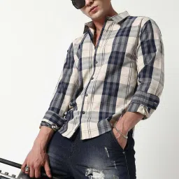campus sutra Checked Spread-Collar Shirt image 1