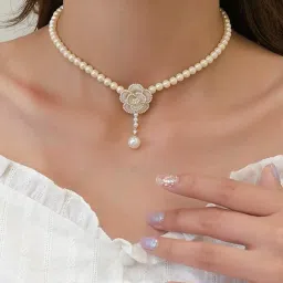 jewels galaxy Gold-Plated Pearls Short Necklace image 1