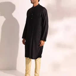 fabindia Men Relaxed Fit Long Kurta image 2