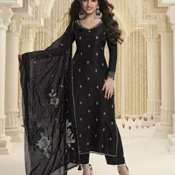 seerat Women Embroidered Straight Kurta Set image 2