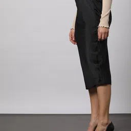 outryt by azorte Women Bias Cut Straight Skirt image 2