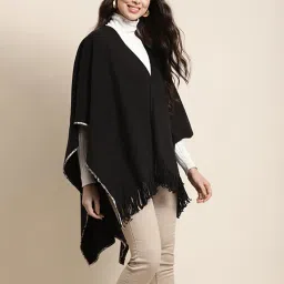 qurvii Shrug with Tassels image 2