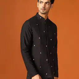 kisah Men Embroidered Regular Fit Nehru Jacket image 2