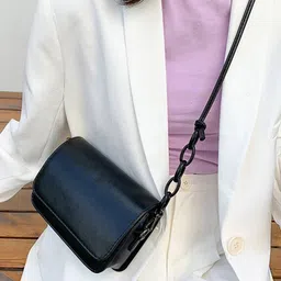 styli Women Flap Over Construct Shoulder Bag image 2