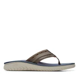clarks Round-Toe Slip-On Sandals image 2