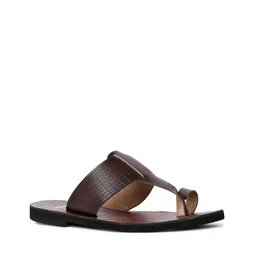 bata Men Toe-Ring Slip-On Sandals image 2