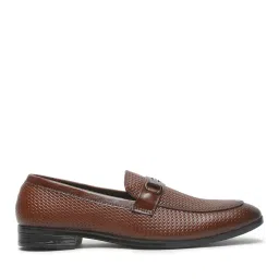 teakwood leathers Men Low-Top Slip-On Mocassins with Metal Accent image 2