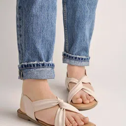 shoetopia Open-Toe Criss-Cross Flat Sandals image 2