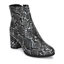 delize Ankle-Length Heeled Boots image 2