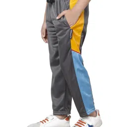 indiweaves Boys Pack of 3 Colourblock Straight Track Pants with Insert Pockets image 2