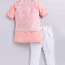 little collars Embroidered Kurta & Pyjamas Set image 2