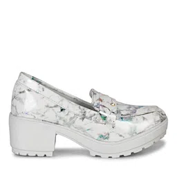 ishransh Women Round-Toe Slip-On Booties image 2