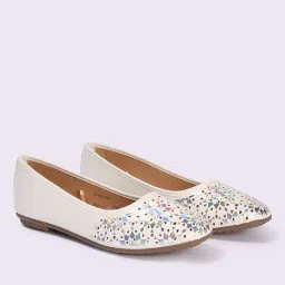 hi-attitude Women Printed Slip-On Shoes image 2