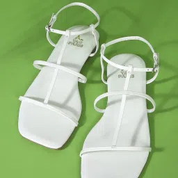 tao paris Women Open-Toe Flat Sandals image 2