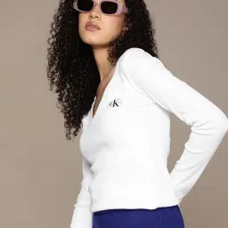 calvin klein jeans Women Woven Label V-Neck Long-Sleeve Sweater image 2