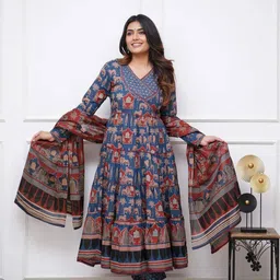 nyrika Women Floral Angrakha Kurta Set image 2