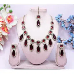 vatsalya Women Stone-Studded Necklace & Earrings Set with Mangtika image 2