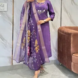 svaraa Women Embroidered Straight Kurta & Pants with Dupatta image 2