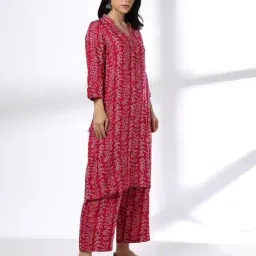 siyahi Women Printed Straight Kurta & Pants Set image 2
