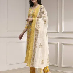 biba Women Floral Print 3-Piece Unstitched Dress Material image 2