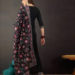 svaraa Women Straight Kurta Set image 3