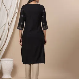 juniper Printed Straight Kurta image 3