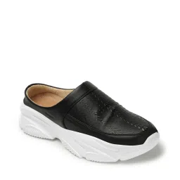 realtoes Perforated Slip-On Shoes image 3