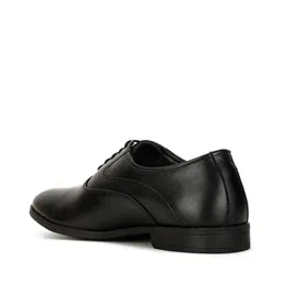 bata Round-Toe Formal Lace-Up Shoes image 3