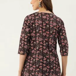 clothing culture Women Tailored Fit Printed Tunic image 3